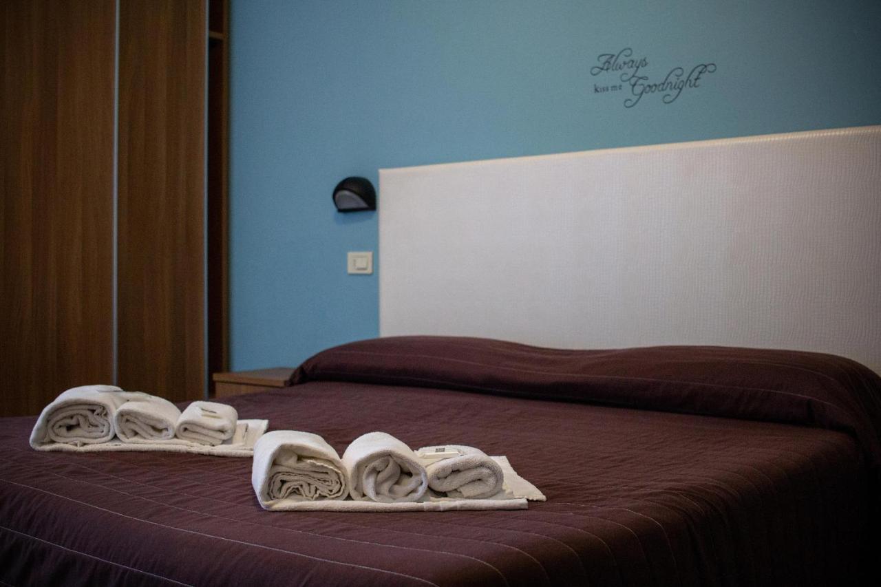 Hotel Vela D'Oro 리치오네 외부 사진